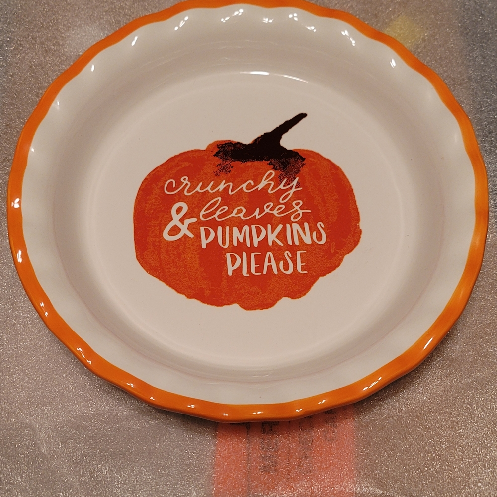 Pumpkin Pie Ceramic Baking Dish 11" x 2". Like New.